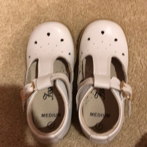 Girls’ Footmates shoes